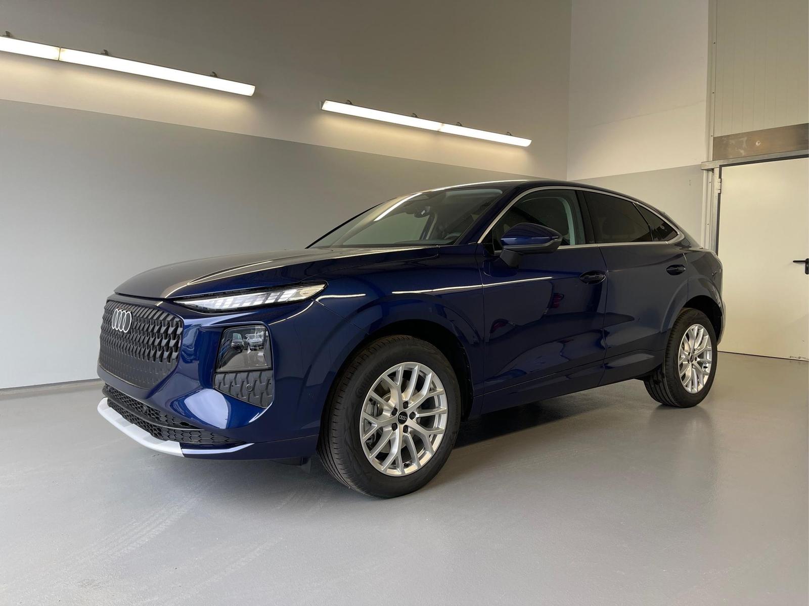 Audi Q3 Sportback NEU TFSI quattro Tech+AHK+LEDPlu...