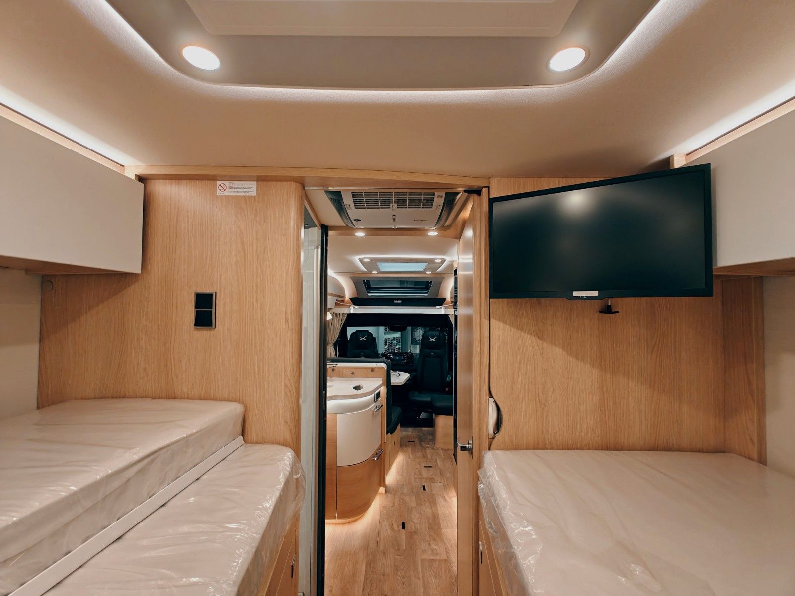 Fahrzeugabbildung HYMER / ERIBA / HYMERCAR B-KLASSE ML - T 780 SANSIBAR LTD. by palmo