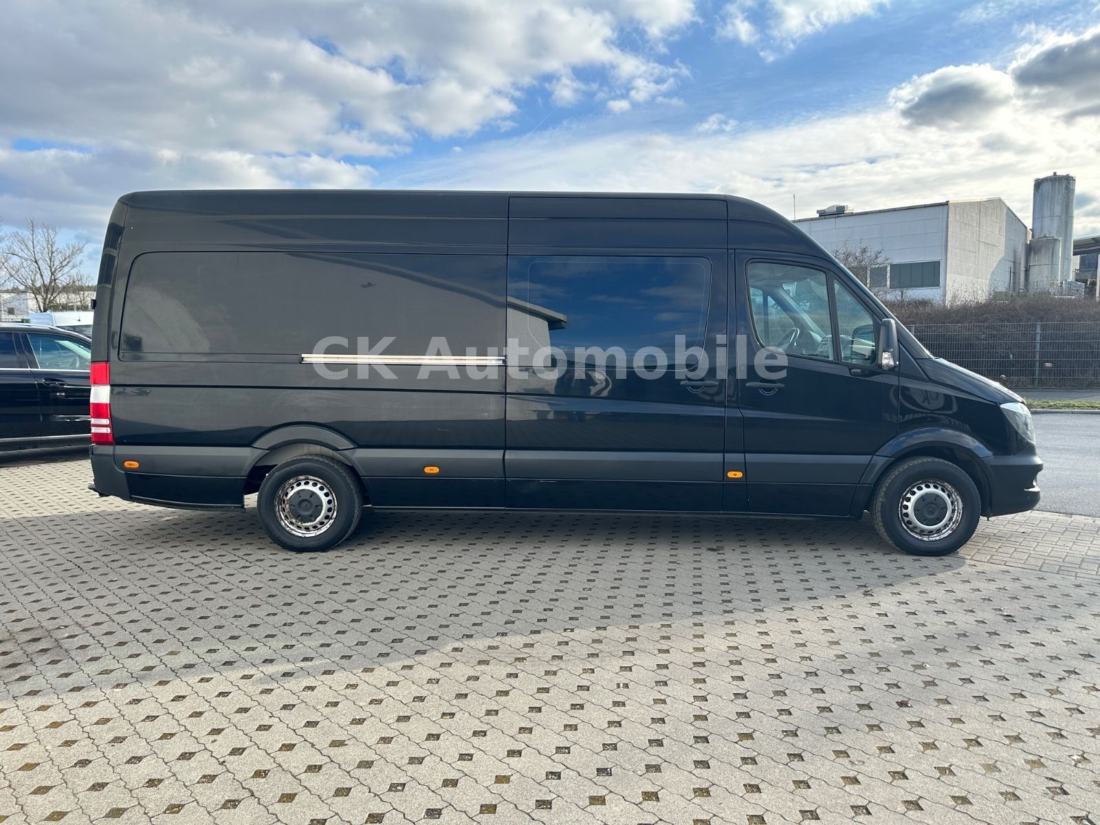 Fahrzeugabbildung Mercedes-Benz Sprinter II Kasten 316 CDI Mixto Maxi/ 5 Sitze