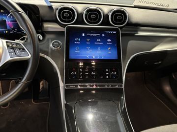 Fotografie 16 des Mercedes-Benz C 220 d T 9G-TRONIC Avantgarde