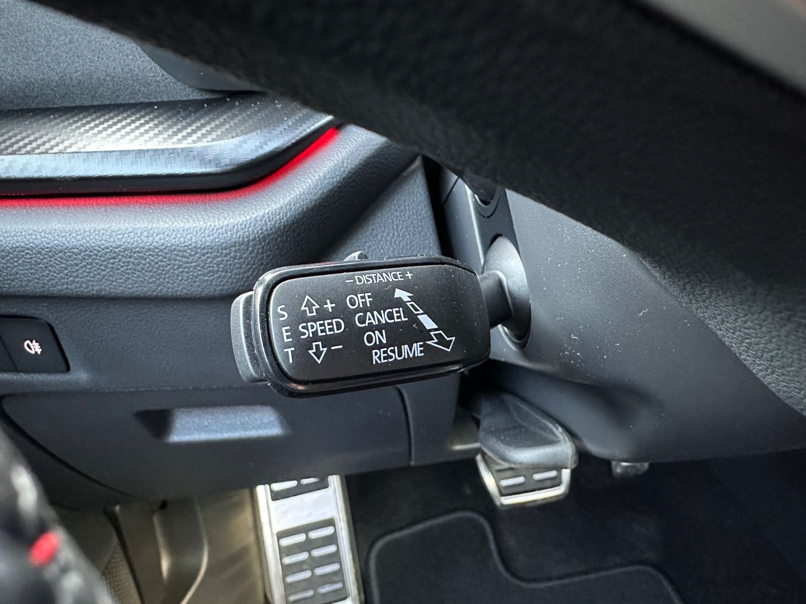 Fahrzeugabbildung SKODA Octavia Combi RS 2.0 TSI Matrix/Pano/Navi/ACC