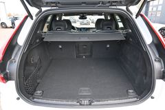 Fahrzeugabbildung Volvo XC60 B4 D AWD Autom. R-Design*STDHZG*PANO*ACC