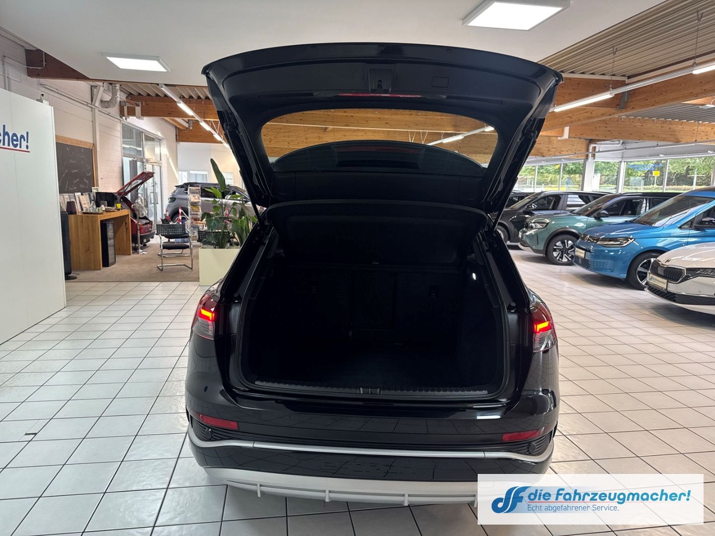 Fahrzeugabbildung Audi Q4 e-tron 45 quattro Sportpaket Navi Leder Digit