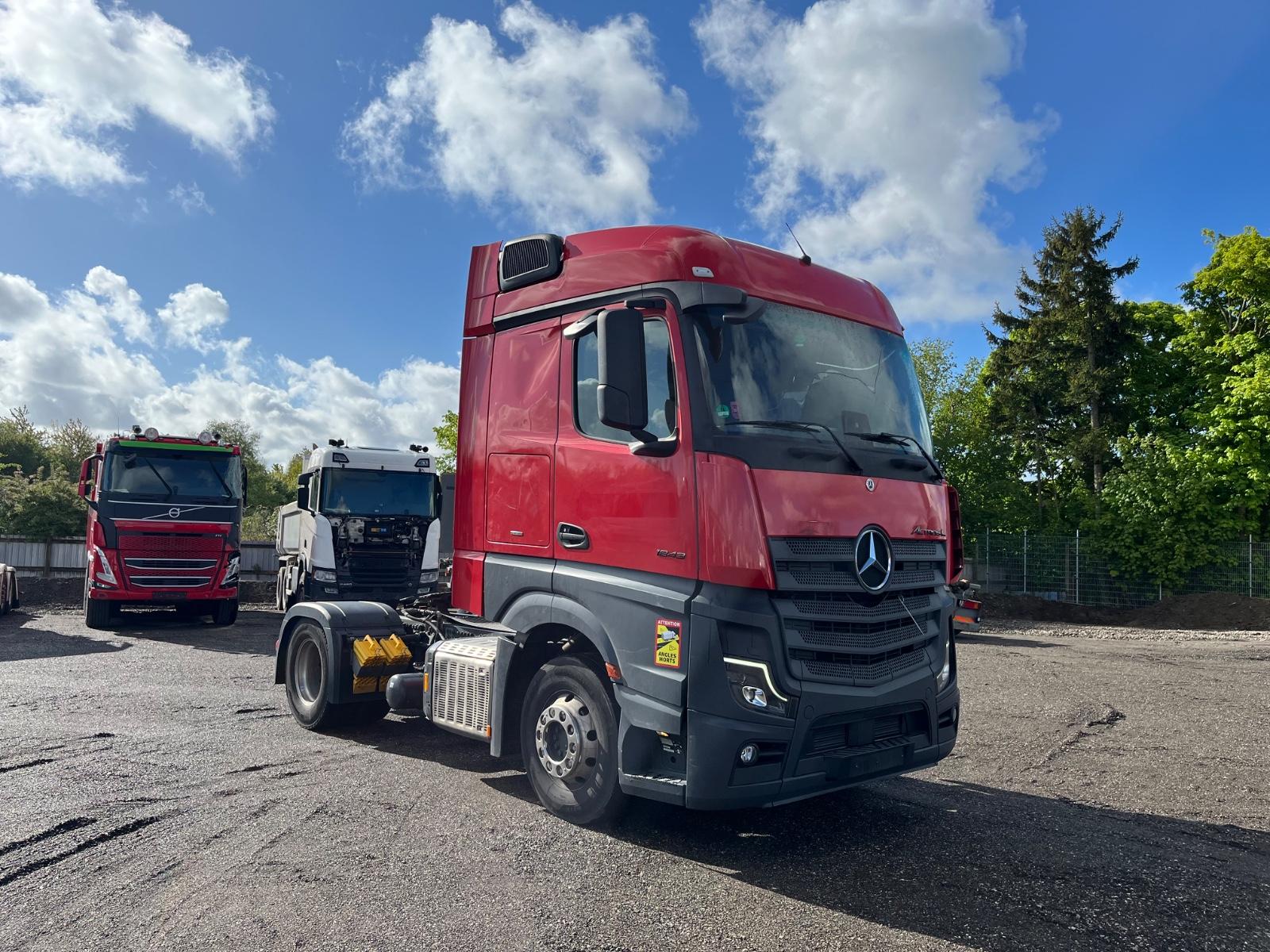 Mercedes-Benz Actros 1843