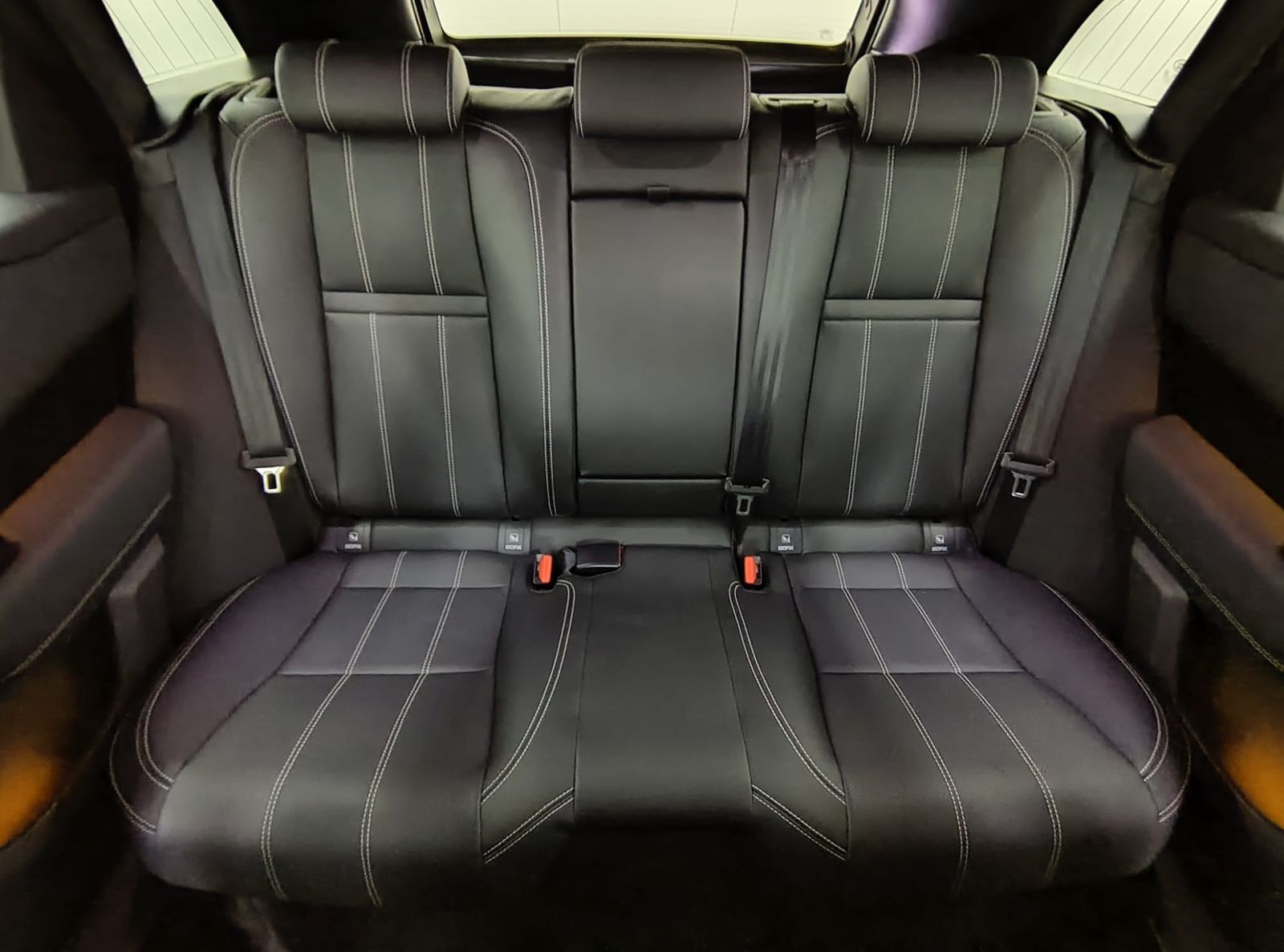 LAND ROVER Range Rover Velar  P400e S Pano Winter Black – Bild 14