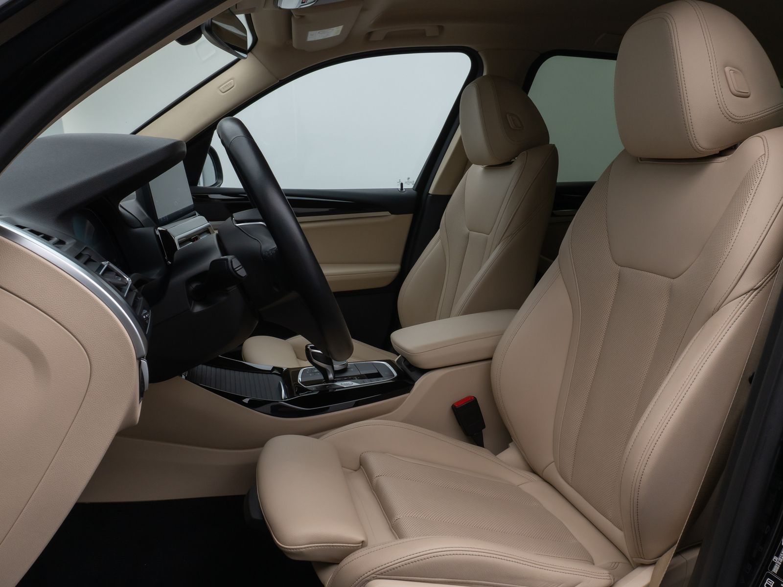 Fahrzeugabbildung BMW X3 xD20d  Kamera DAB HiFi Lnkrhzg Komfort Sport