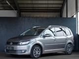 Volkswagen Touran Highline*SHZ*BI XENON*AHK*KLIMA* - gebrauchte VW Touran aus dem Jahr 2011