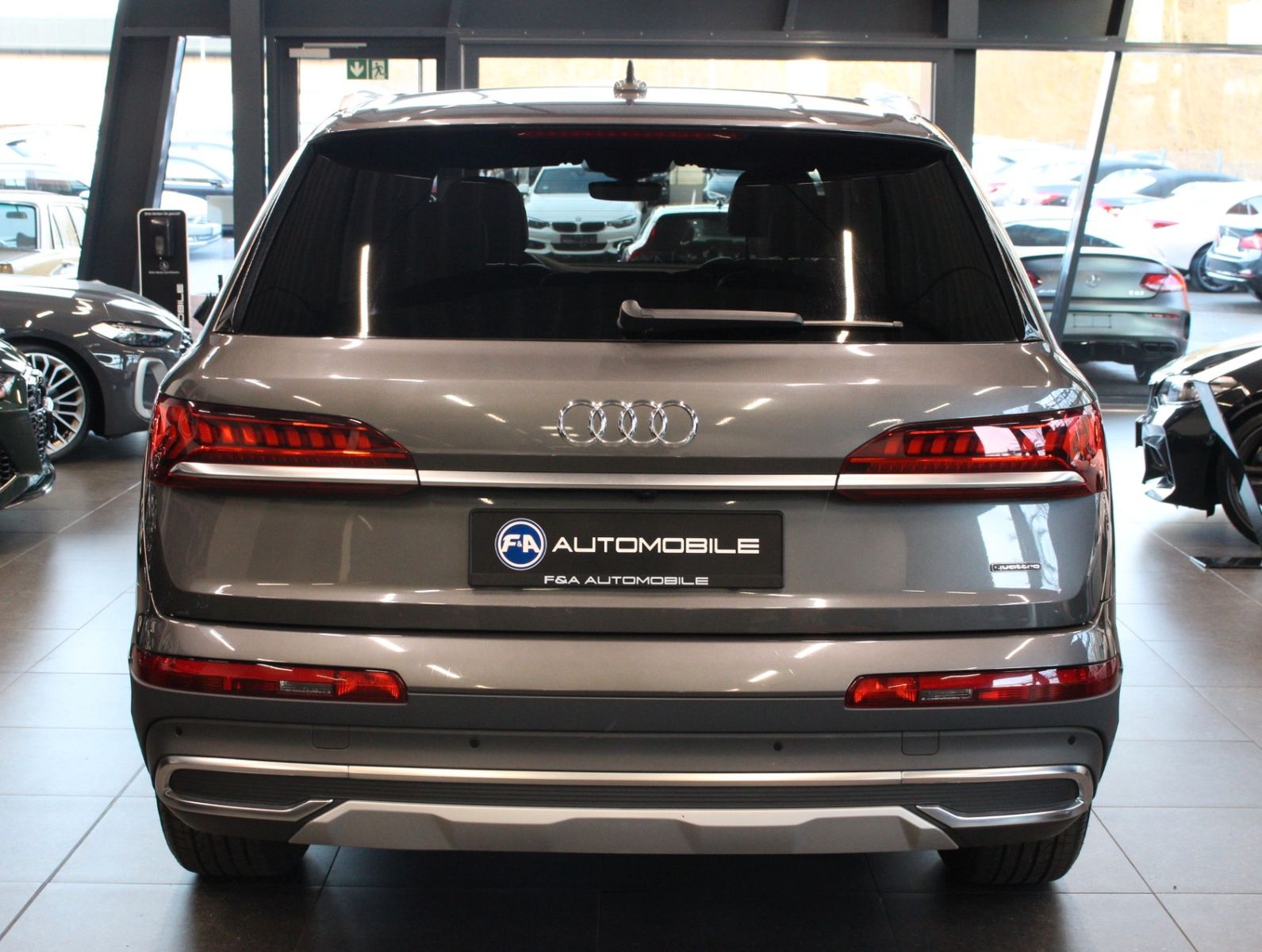 Fahrzeugabbildung Audi Q7 50 TDI Quattro  1.Hand+Pano+Standhzg.+HUD