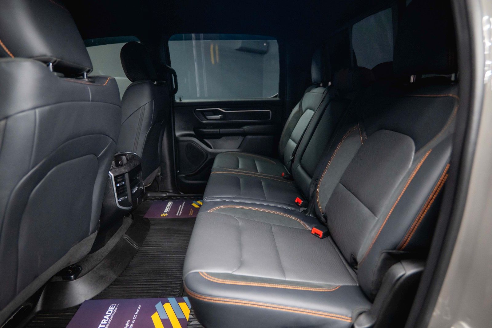 Fahrzeugabbildung Dodge RAM 5.7 V8 HEMI 4x4 OFFROAD Night PUNISHER 19%