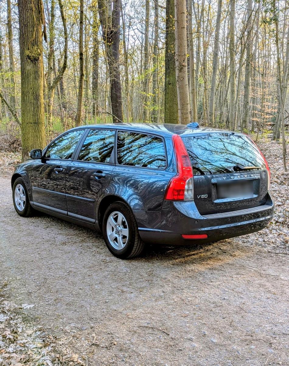 Volvo V50 2009 — photo 5