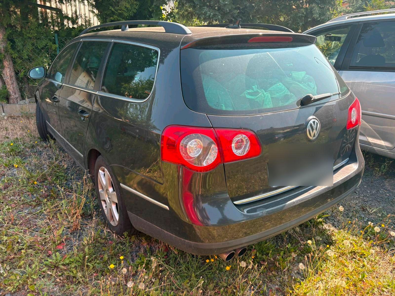 Volkswagen Passat 2009 — photo 7