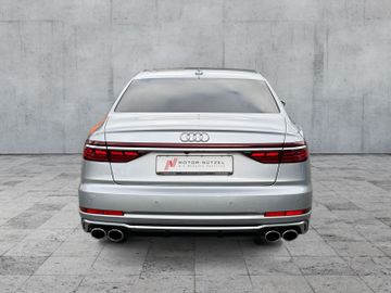 Audi S8 - 5