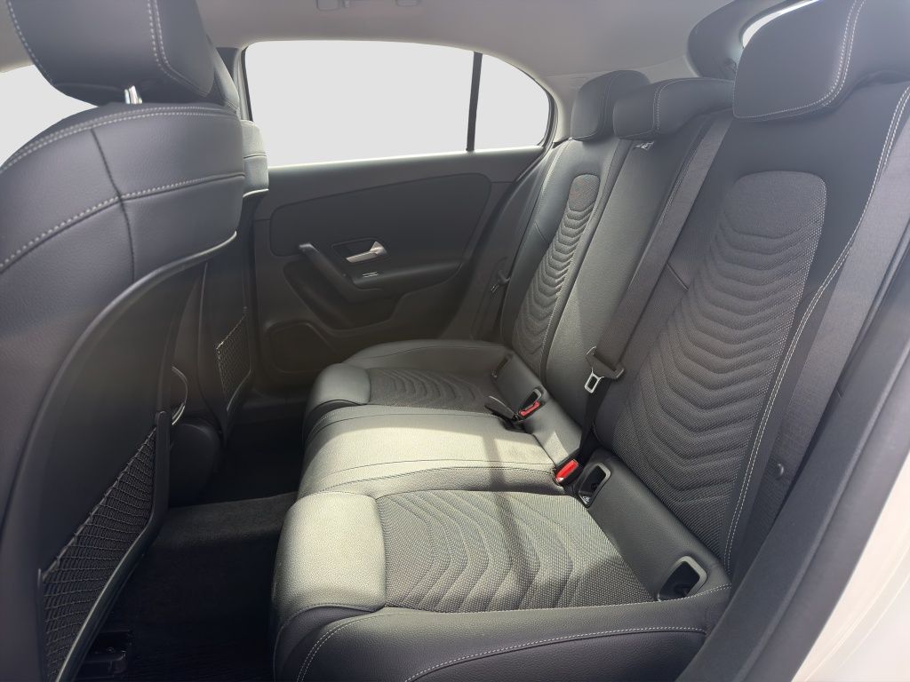 Fahrzeugabbildung Mercedes-Benz A 250 e Kompaktlimousine LED*Nav*SpurH*PDC*RFK