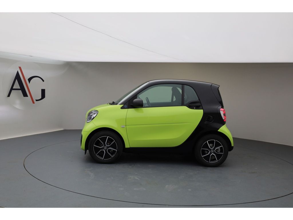 Smart fortwo EQ Pano 22kw Exklusive FINAL EDITION LED imagem 3