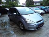Ford S-Max 2,0 TDCi 103kW DPF Ambiente - Ford S-Max: Ambiente