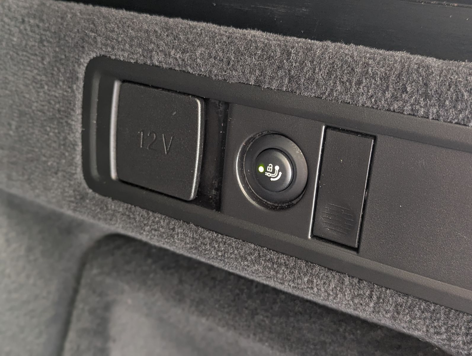 Fahrzeugabbildung BMW X5 40 d xD M-Sport Innov. Travel Merino AHK 21"