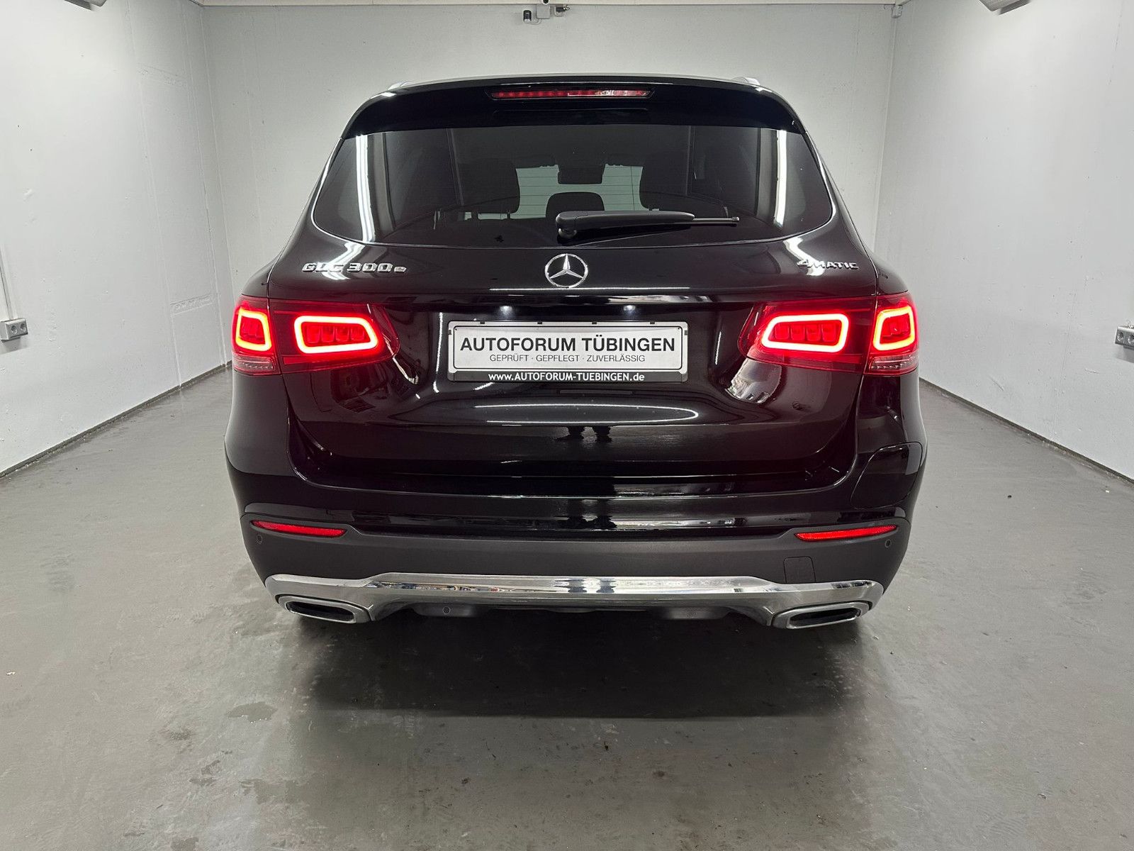 Fahrzeugabbildung Mercedes-Benz GLC 300 e 4MATIC Autom. *AHK*