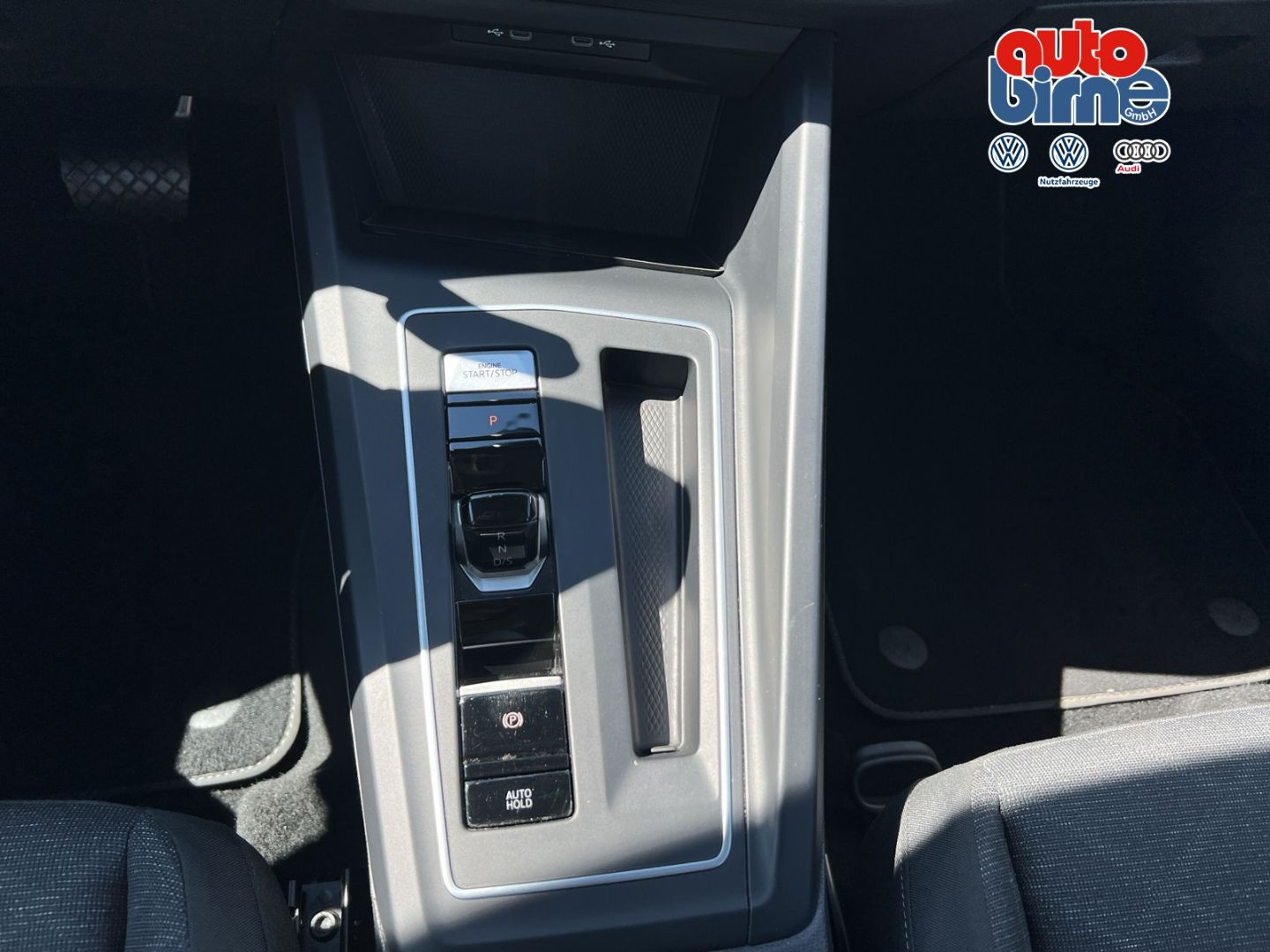 Golf VIII 2.0 TDI Life (EURO 6d) AHK-klappbar Na