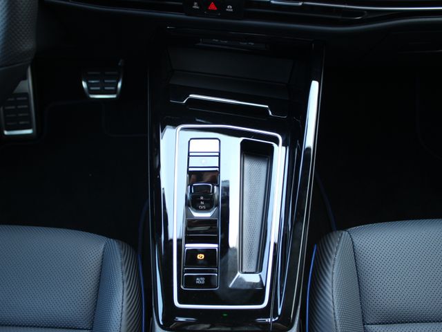 Golf VIII R Performance Leder*UPE 72.900,- EUR !