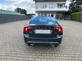 Volvo S60 Lim. R-Design - gebrauchte Volvo S60 aus dem Jahr 2011