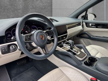 Porsche Cayenne - 7