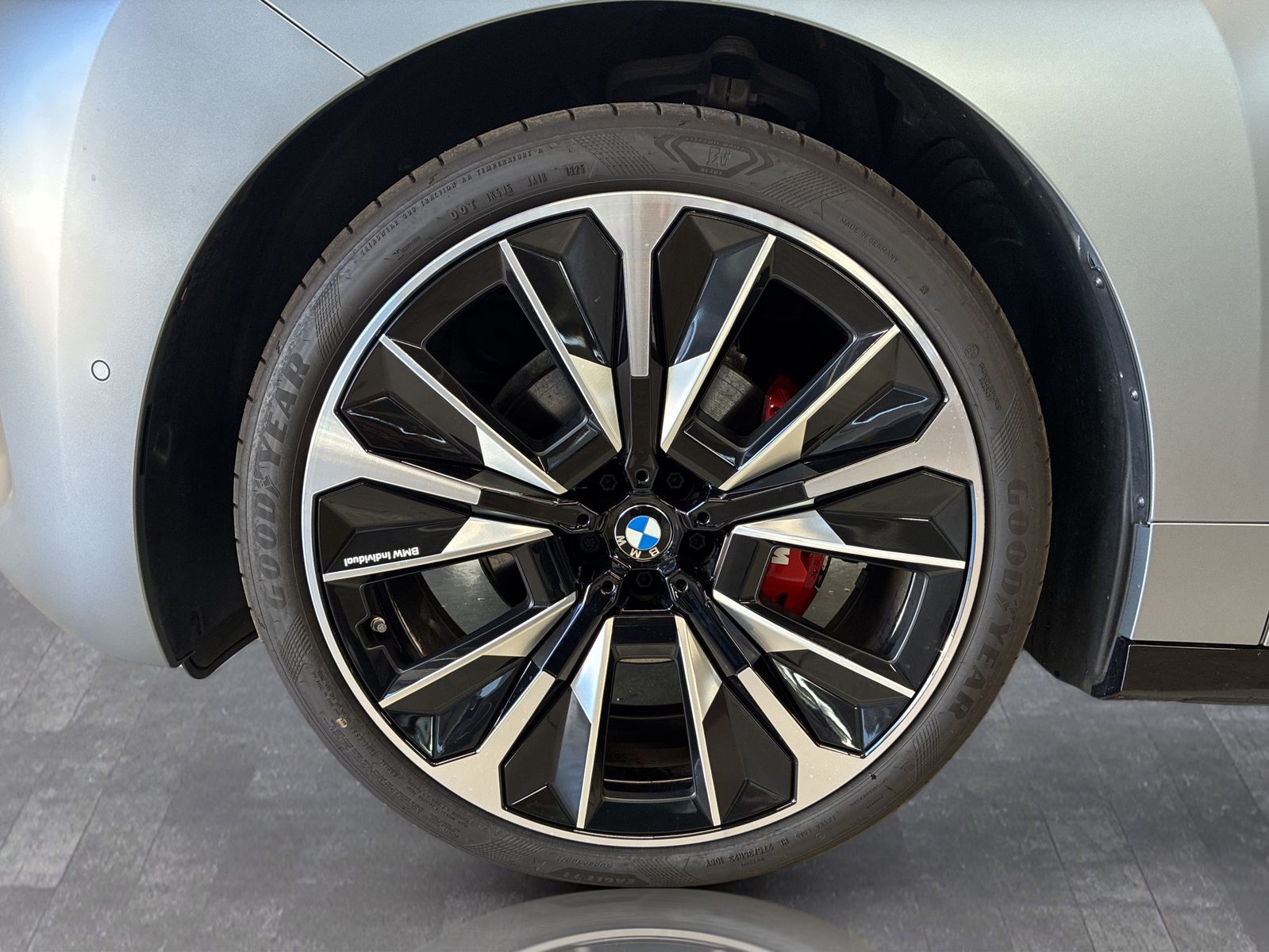 BMW iX - Bild 5