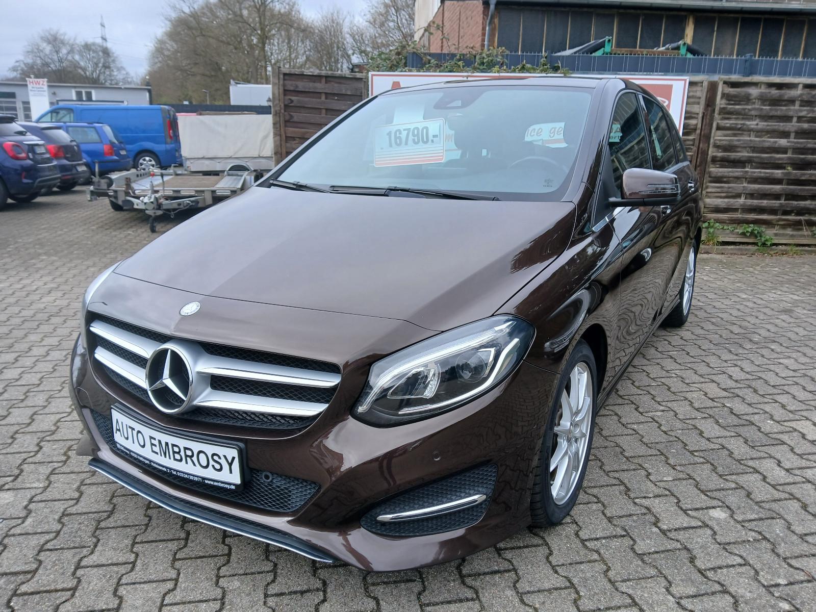 Mercedes-Benz B 200d Autom.+LED+PDCvh+SHZ+top Zustand+8xRäder