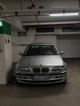 BMW E46 320i ORIGINAL ROSTFREI UND NEU TÜV - BMW 320 mit Benzin-Antrieb: Limousine, 320i E46