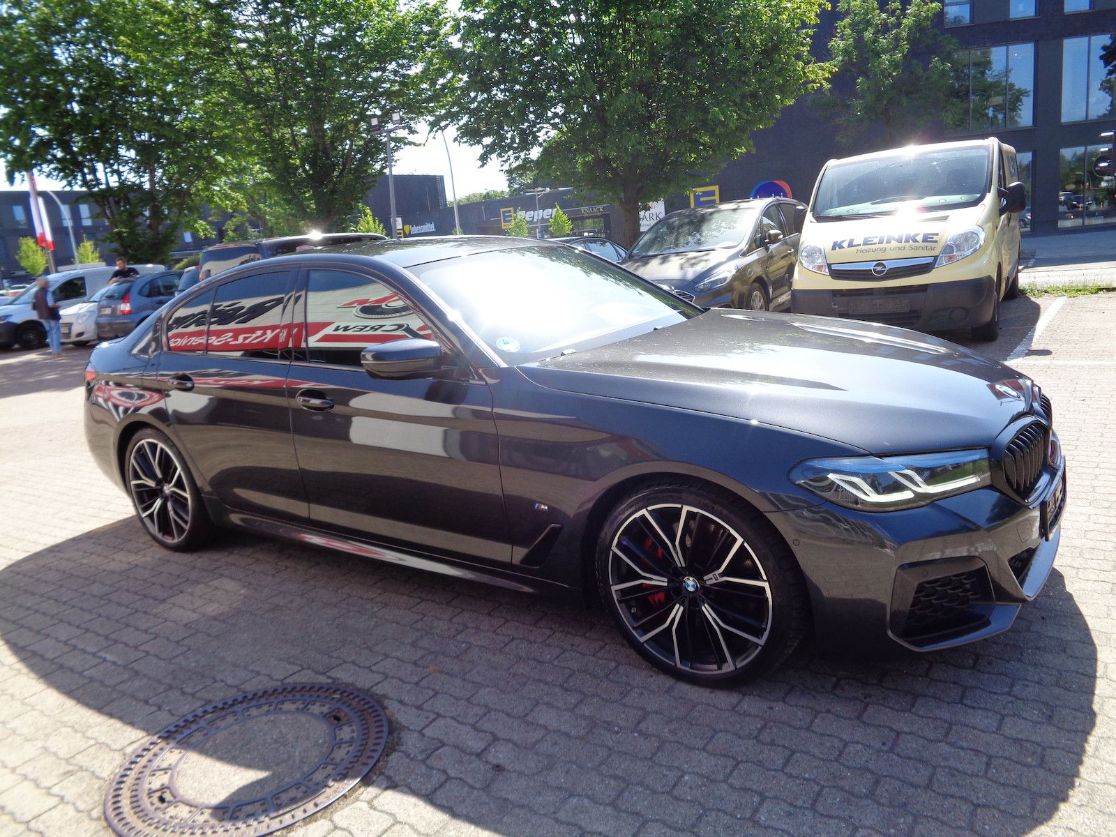 BMW 530d M Sport, Autom., Head-Up, Leder imagem 2