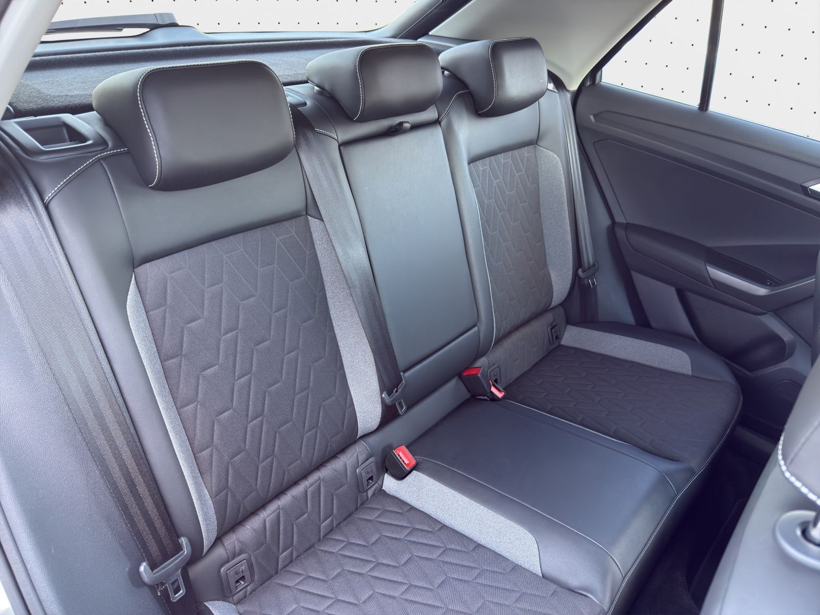 Volkswagen T-Roc - Bild 18