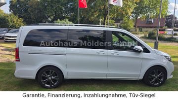 Mercedes V 220 - 4
