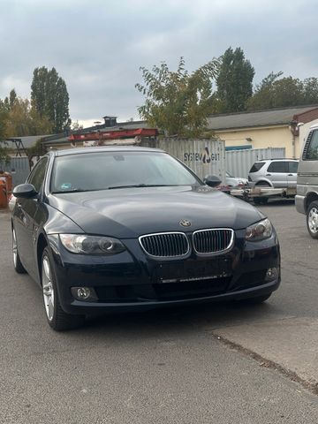 BMW 325i xDrive +Navi +Volleder