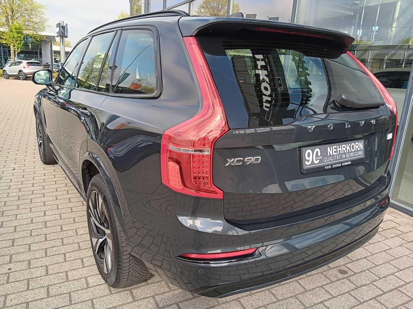Fahrzeugabbildung Volvo XC90 T8 AWD R-Design Edition 'Glasdach, Akustikg