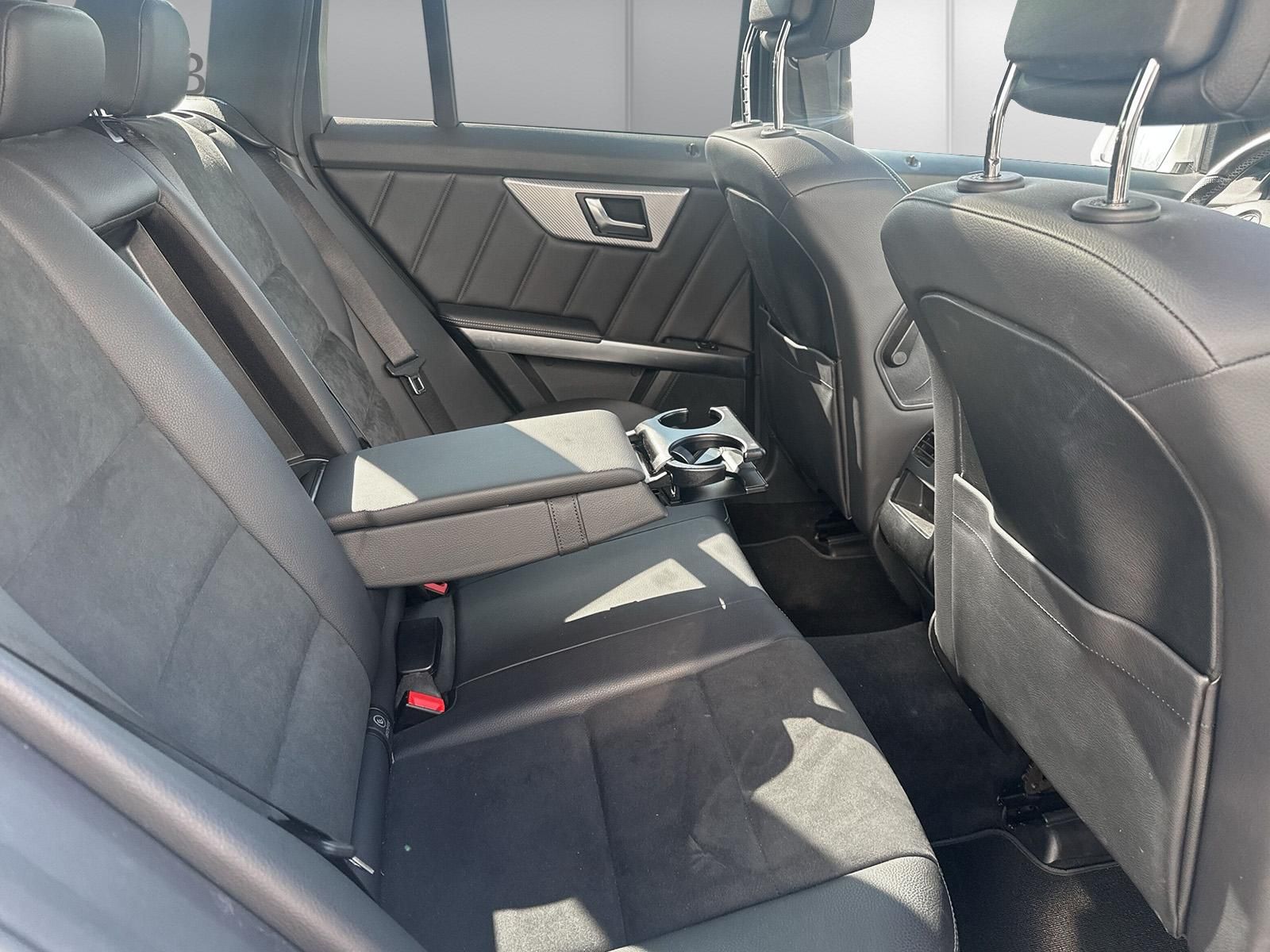 Fahrzeugabbildung Mercedes-Benz GLK 220 CDI BlueEfficiency 4Matic AMG PANO