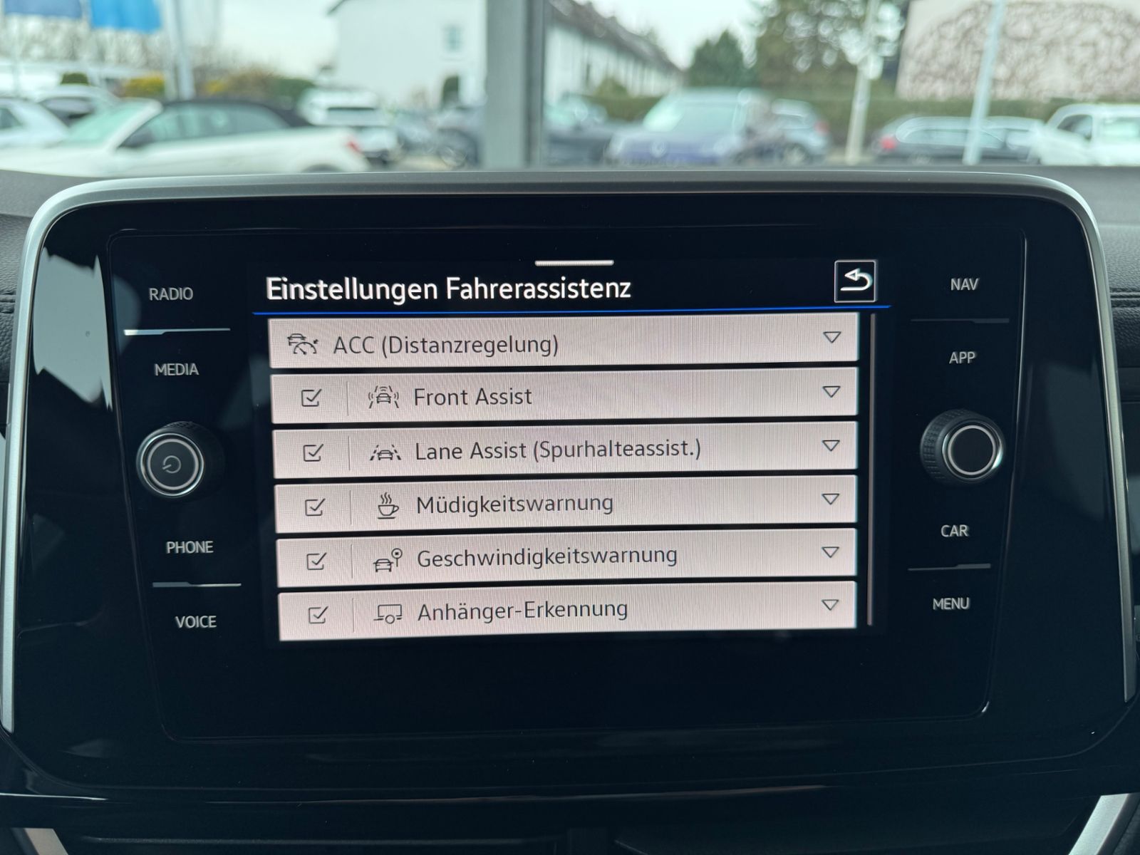 Volkswagen T-Roc - Bild 23