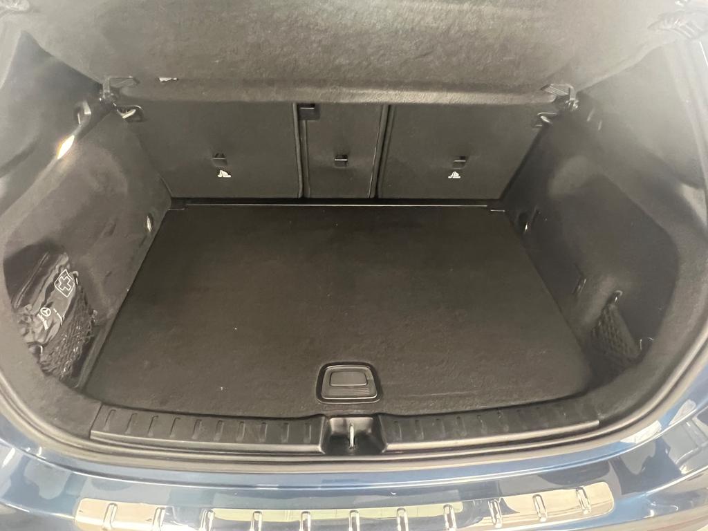 Mercedes-Benz GLA 220