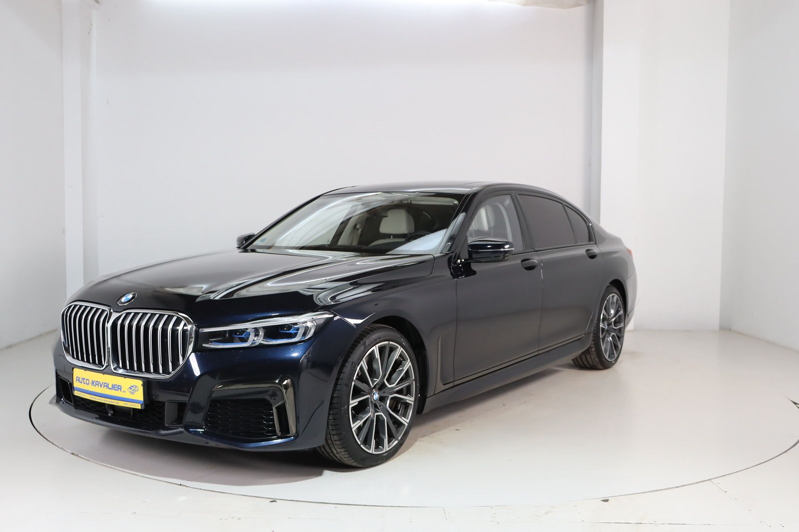 Fahrzeugabbildung BMW 750 L i xDrive M Paket Night-Vision * 4x Massage