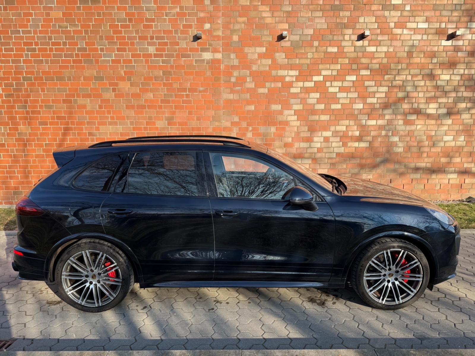 Porsche Cayenne GTS*SOFT*LUFT*APP*18WEGE*PANO-BOSE-AHK