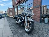 Harley-Davidson FLHRC Roadking Classic - Motorräder in Bielefeld