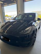 Tesla Model Y Long Range Dual Motor AWD Long Range