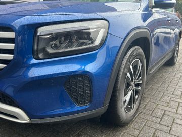 Mercedes GLB 180 - 12