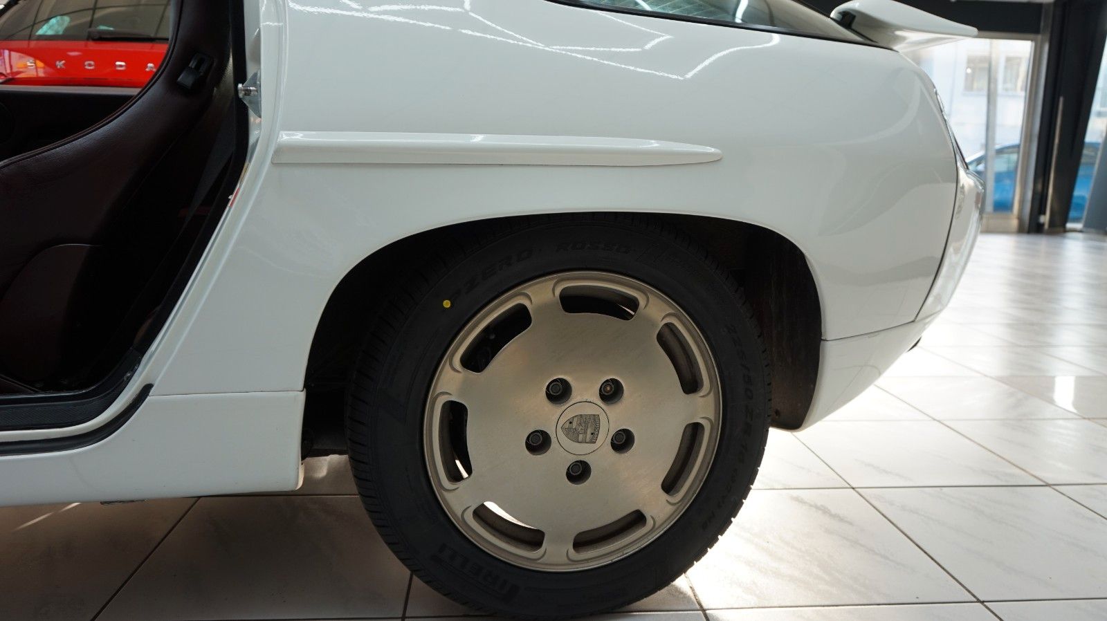 Fahrzeugabbildung Porsche 928 S4 Zahnriemen neu ex Brun Racing Schweiz