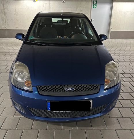 Ford Fiesta 1,3 51 kW gepflegter Zustand! Unfallfrei!