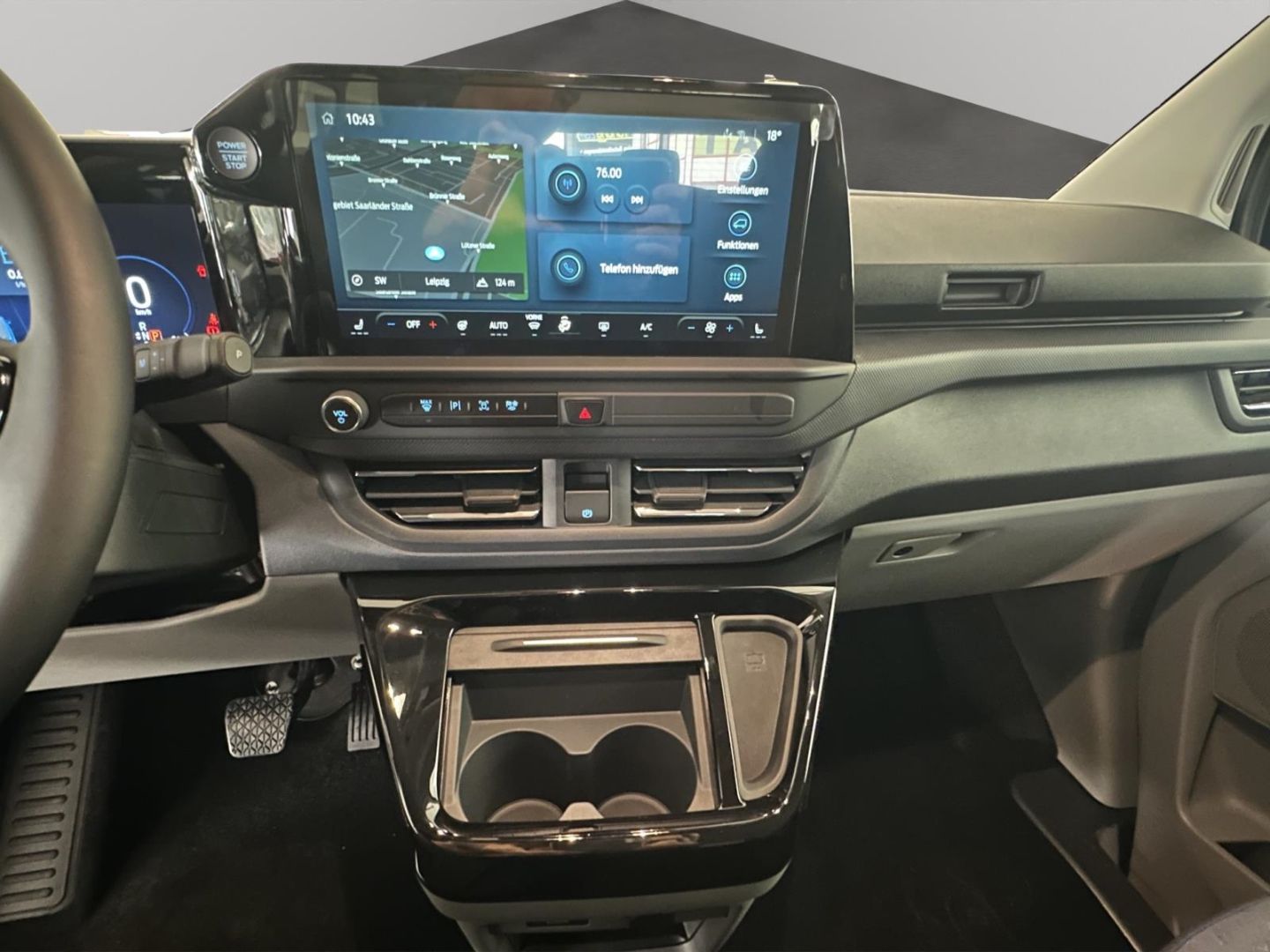 Fahrzeugabbildung Ford Transit Custom Kombi 320 L1 FWD Limited