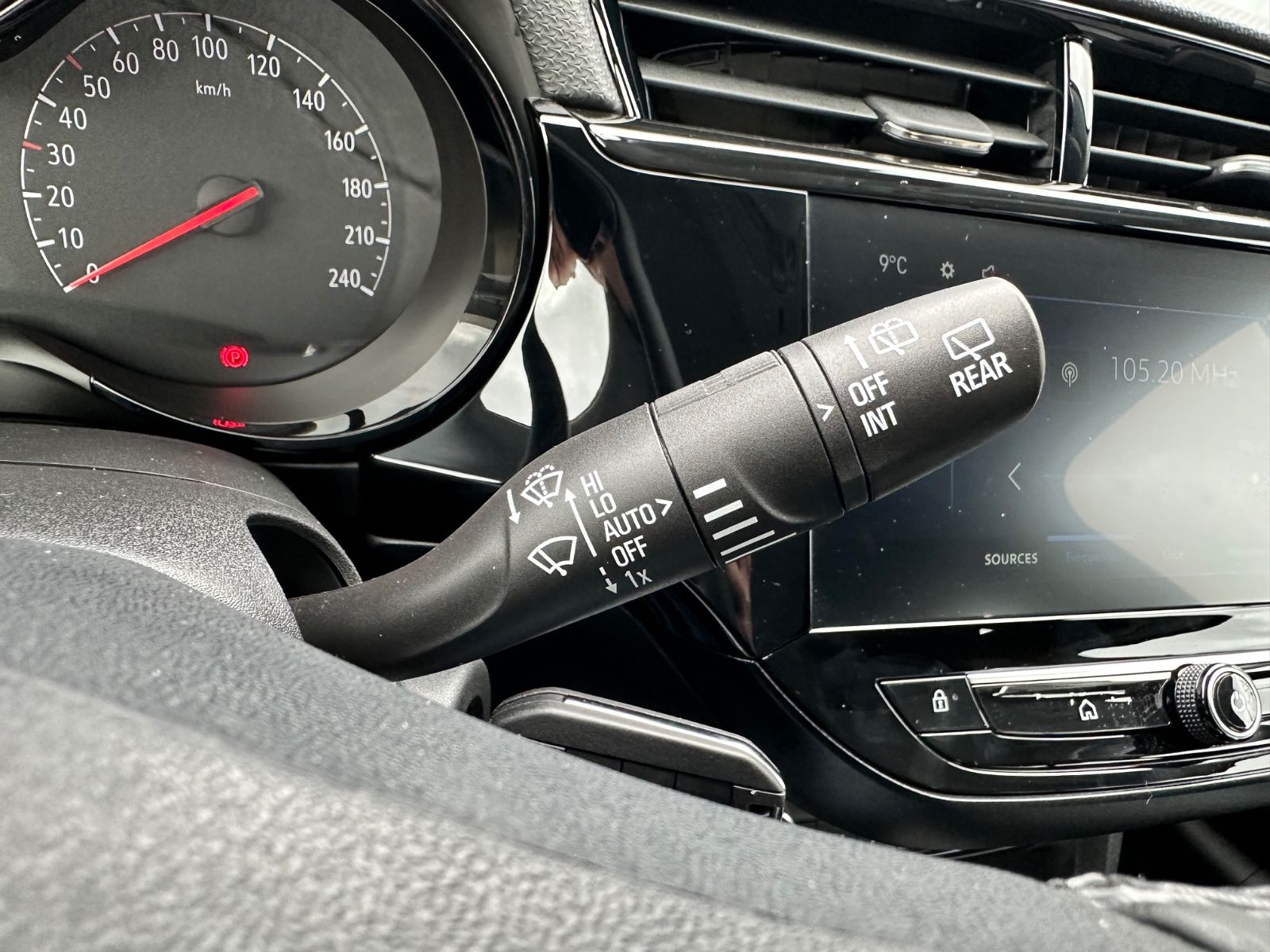 Fahrzeugabbildung Opel Corsa Edition 48V Hybrid Allw.*Sitzh.*Komfortp.