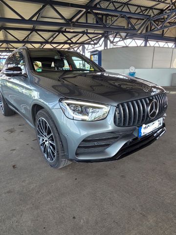 MERCEDES-BENZ GLC 43 AMG GLC 43 4MATIC+ Autom. Standard