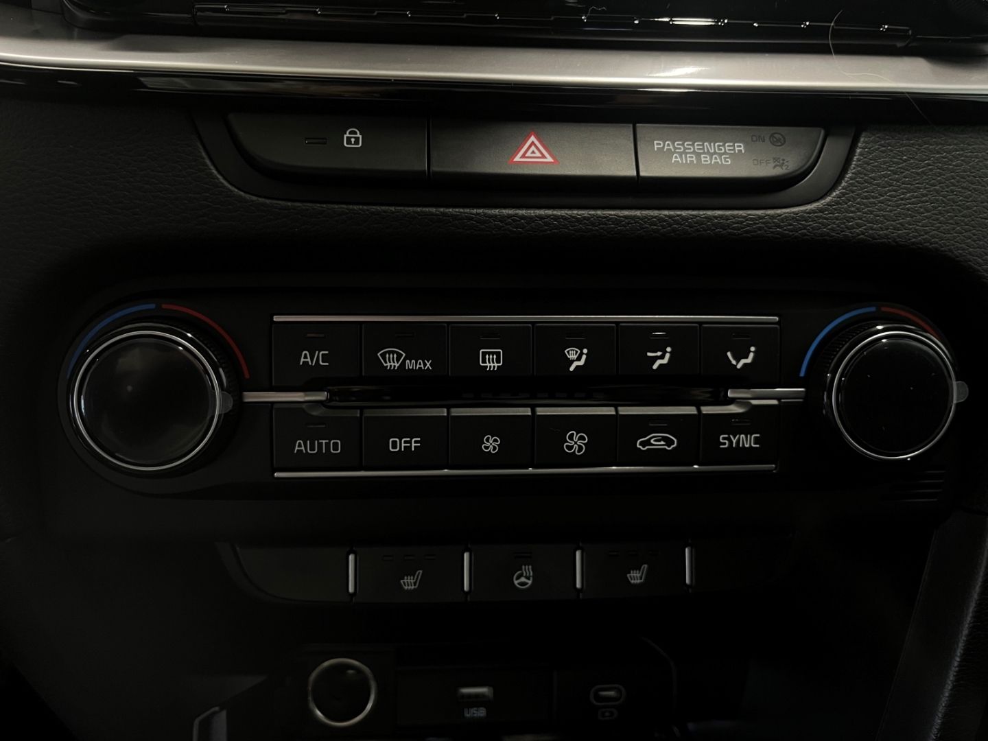 Fahrzeugabbildung Kia Ceed_sw Sportswagon Vision Lane ASS Navi SHZ DAB