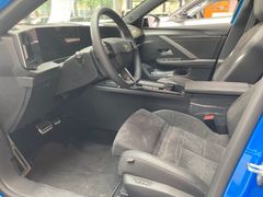 Fahrzeugabbildung Opel Astra L Lim. 5-trg. Ultimate Paket Plug-in-Hybri