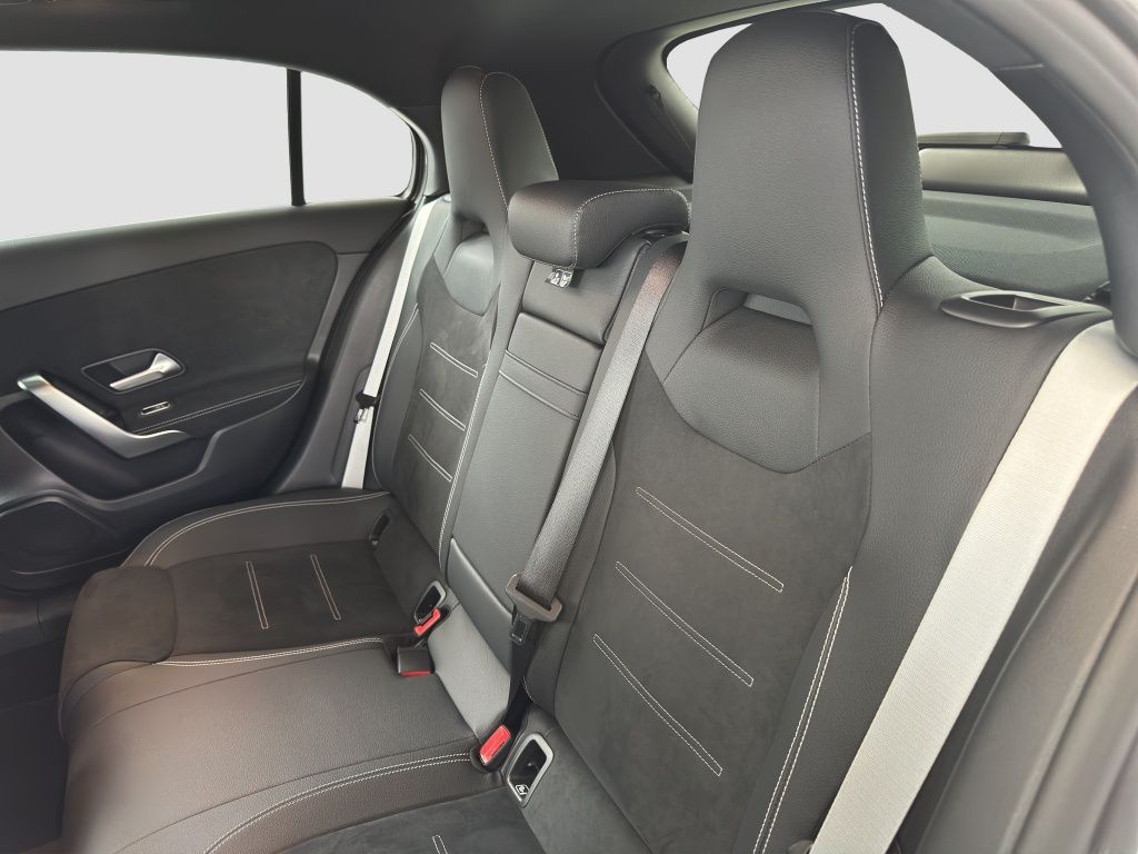 Fahrzeugabbildung Mercedes-Benz A 200 AHK*Navi*Fernlichtass.*LED*PDC*Sportp.*AUT