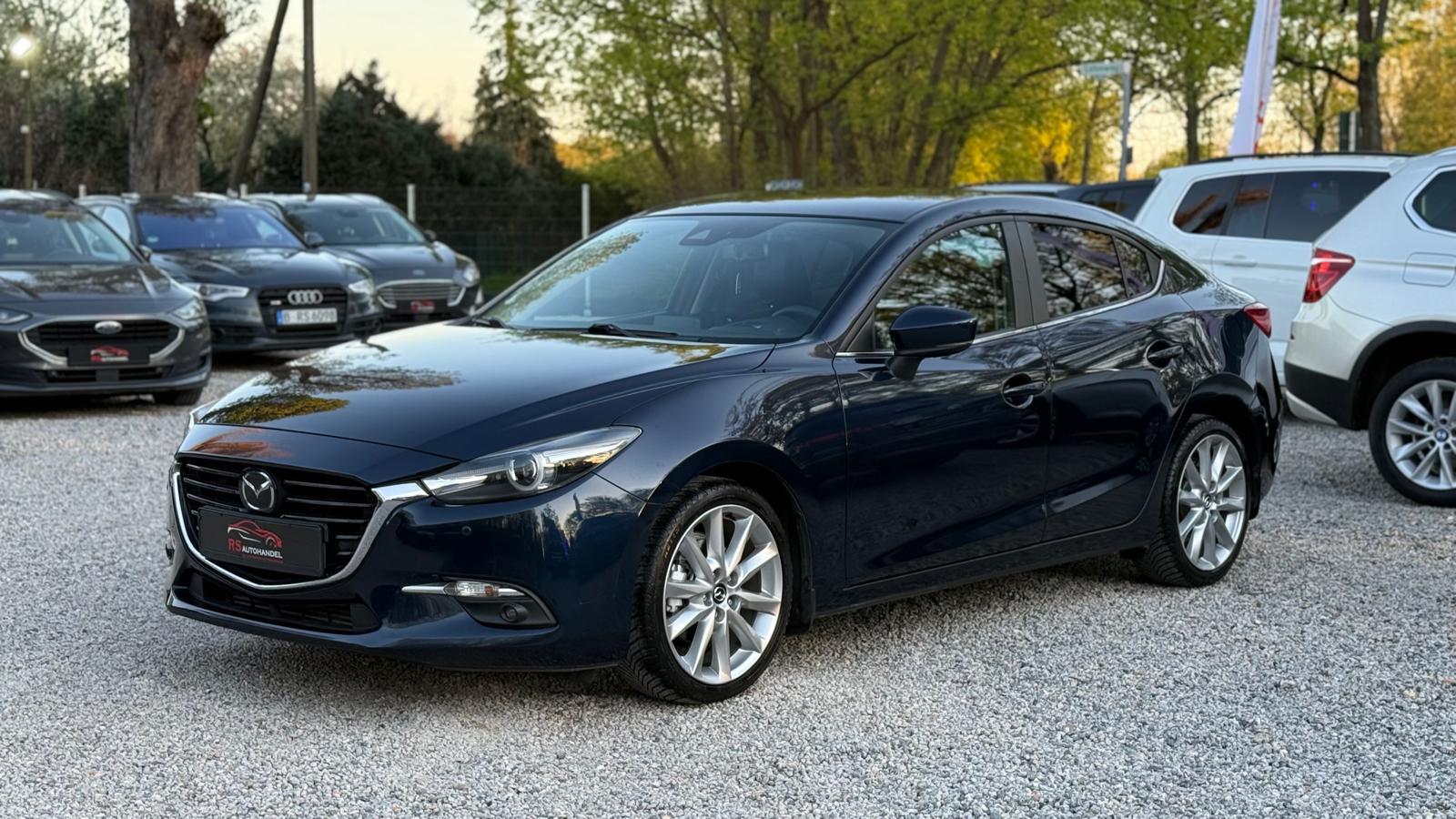 Mazda 3 2.2 SKYACTIV /HeadUp/SpurAssi/Navi/ACC/Leder